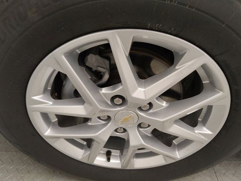 Used 2023 Chevrolet Equinox LT w/ Driver Convenience Package image 31