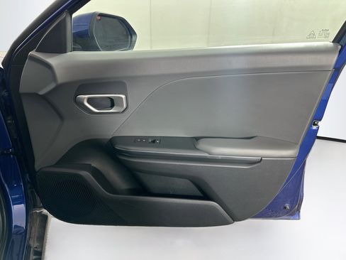 Used 2025 Kia K4 FWD image 30