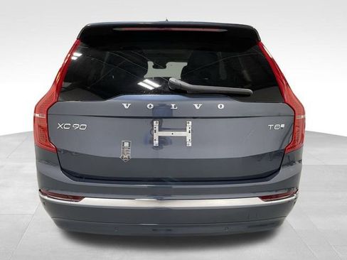 Used 2025 Volvo XC90 T8 Plus image 9