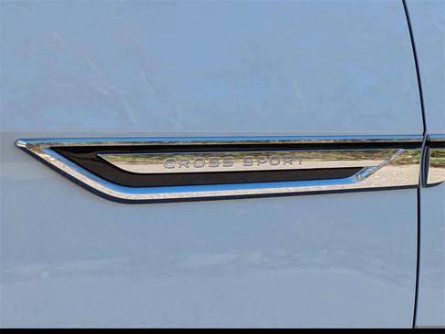 Used 2023 Volkswagen Atlas Cross Sport SE image 15