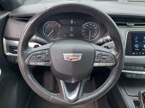 Used 2023 Cadillac XT4 Premium Luxury FWD image 29