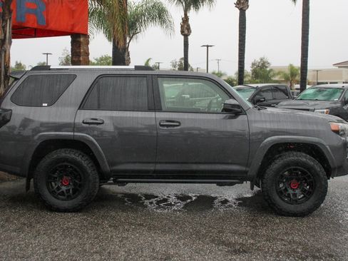 Used 2021 Toyota 4Runner SR5 image 9