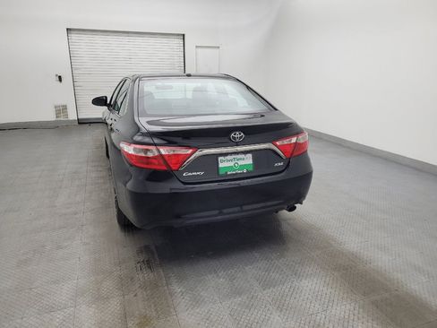 Used 2015 Toyota Camry XSE image 6