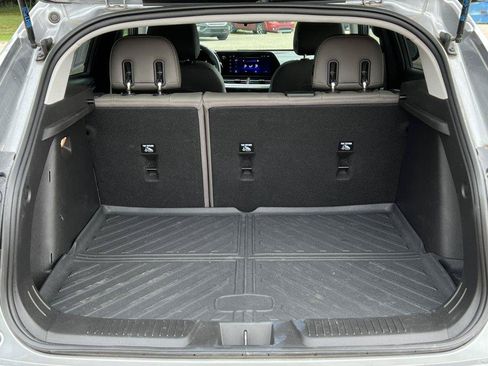 Used 2024 Chevrolet Trax ACTIV w/ Sunroof Package FWD image 32