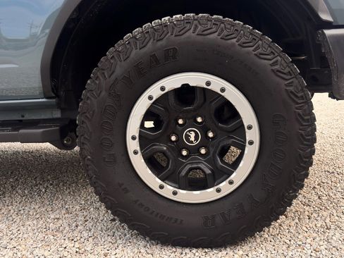 Certified 2023 Ford Bronco Big Bend w/ Sasquatch Package image 15