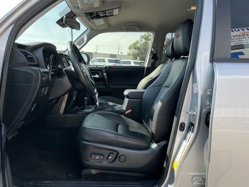 Used 2024 Toyota 4Runner TRD Off-Road Premium image 29