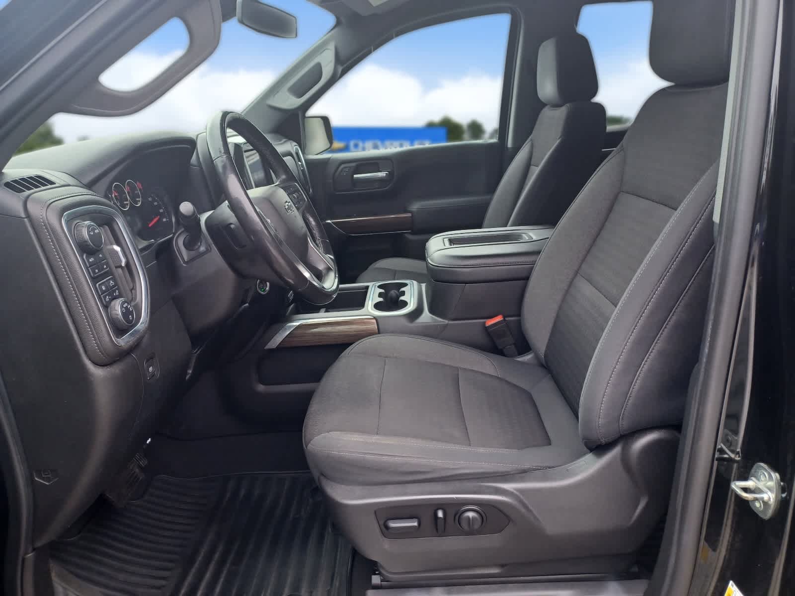 Used 2020 Chevrolet Silverado 1500 RST w/ All-Star Edition AWD/4WD image 7