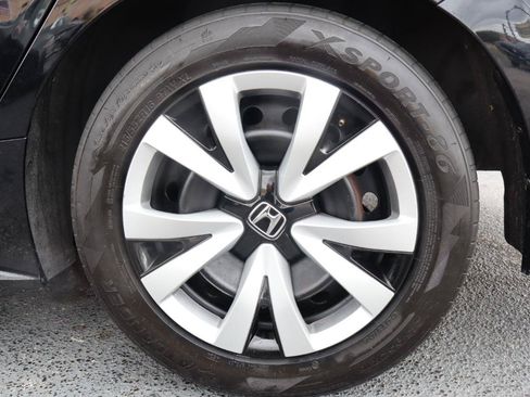 Used 2022 Honda Civic LX image 29