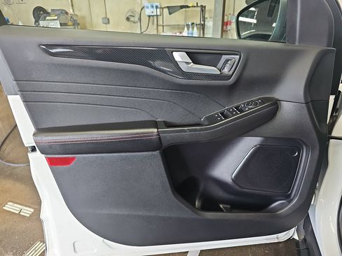 Used 2023 Ford Escape ST-Line w/ Tech Pack #1 FWD image 26