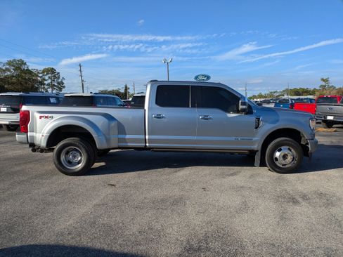 Used 2022 Ford F350 Platinum image 3