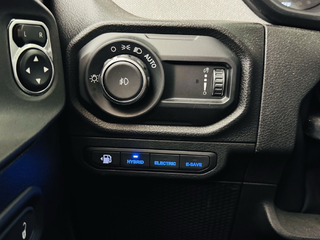 Used 2024 Jeep Wrangler Unlimited AWD/4WD image 9