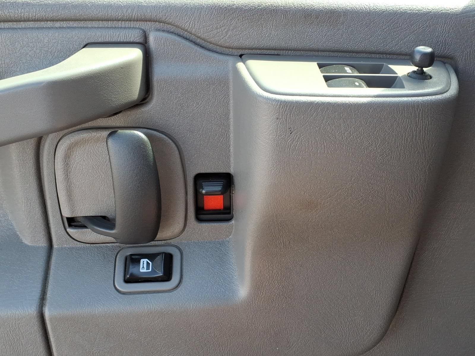 Used 2020 GMC Savana 2500 w/ Driver Convenience Package RWD image 16