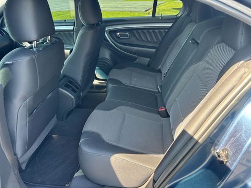 Used 2018 Ford Taurus SEL w/ Equipment Group 201A FWD image 15