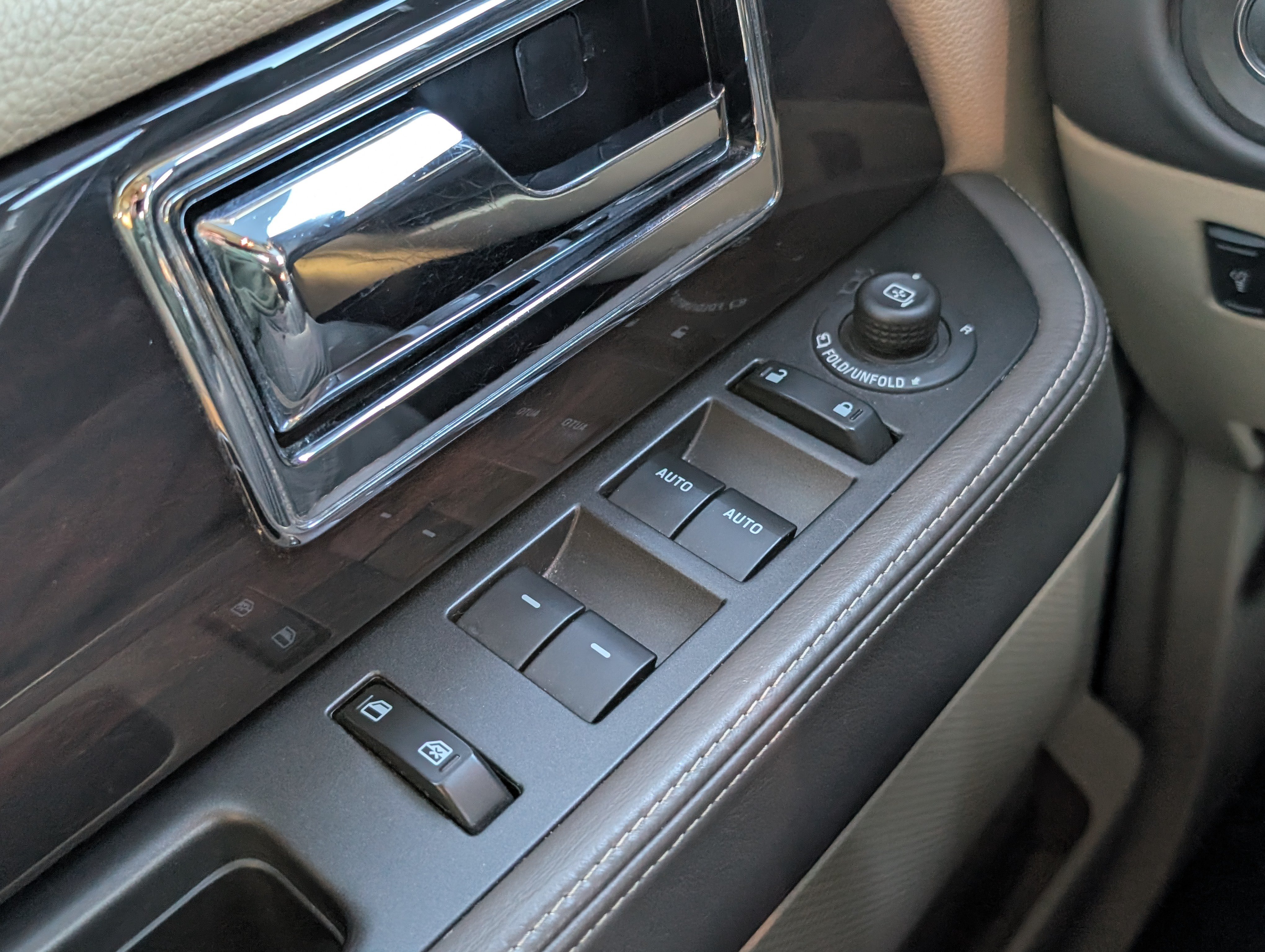 Used 2017 Lincoln Navigator Reserve AWD/4WD image 21