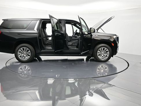 Used 2024 GMC Yukon XL Denali image 66