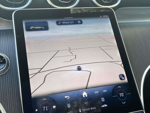 Used 2025 Mercedes-Benz GLC 350e 4MATIC image 20