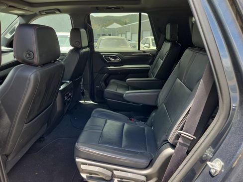Used 2021 Chevrolet Tahoe RST w/ Luxury Package RWD image 11