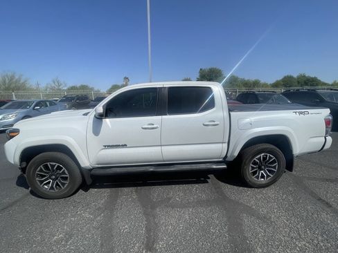 Used 2021 Toyota Tacoma TRD Sport w/ Technology Package RWD image 9