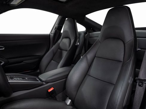 Used 2019 Porsche 911 Carrera 4S image 48