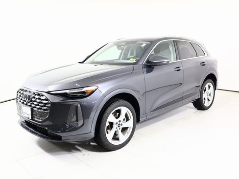 New 2025 Audi Q5 Premium Plus image 11