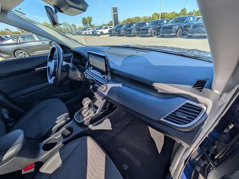 Certified 2022 Kia Seltos Nightfall Edition image 30