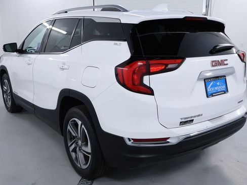 Used 2020 GMC Terrain SLT image 5