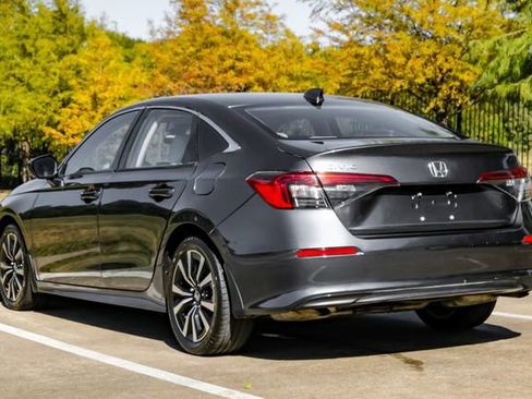 Used 2023 Honda Civic EX image 17