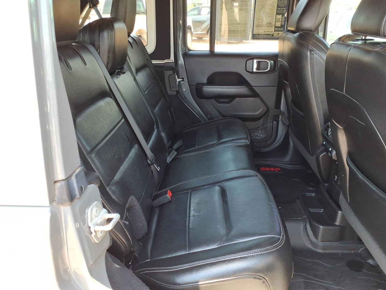 Used 2019 Jeep Wrangler Unlimited Sahara w/ Quick Order Package 24M Moab AWD/4WD image 14