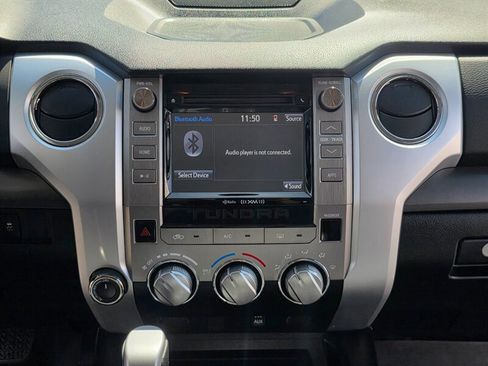 Used 2015 Toyota Tundra SR5 w/ SR5 Upgrade Package AWD/4WD image 43