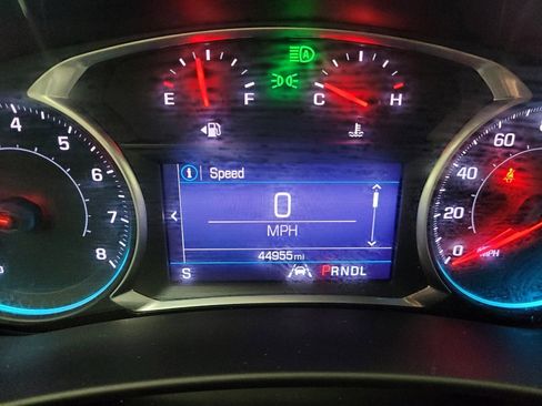 Used 2022 Chevrolet Equinox RS w/ LPO, Floor Liner Package image 23