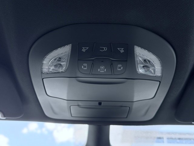New 2027 Chrysler Pacifica Select FWD image 47
