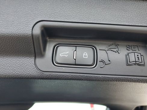 Used 2023 Ford Explorer XLT w/ Equipment Group 202A AWD/4WD image 34