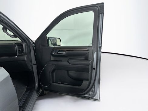 Used 2025 GMC Sierra 1500 SLT image 32