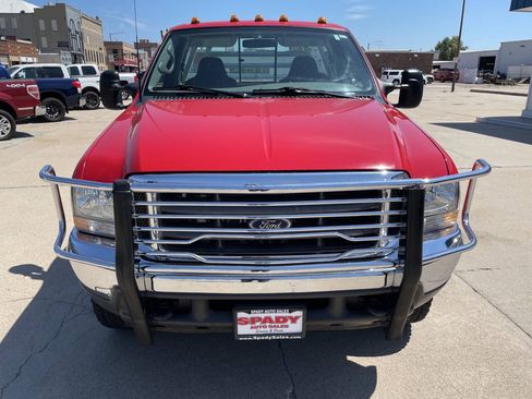 Used 2002 Ford F350 4x4 Regular Cab Super Duty image 8