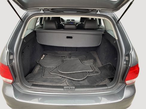 Used 2011 Volkswagen Jetta SE FWD image 21
