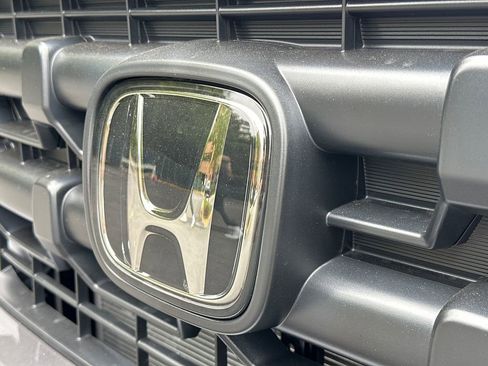 Used 2025 Honda Ridgeline RTL image 12