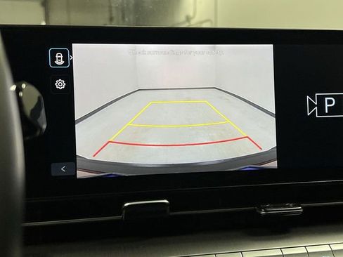 Used 2025 Hyundai Kona SEL image 14