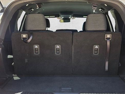 Used 2025 Honda Pilot Sport image 6