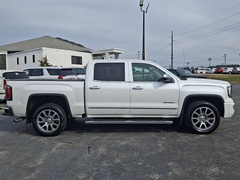 Used 2017 GMC Sierra 1500 Denali image 8