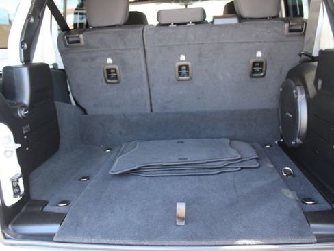 Used 2022 Jeep Wrangler Unlimited Rubicon 4xe AWD/4WD image 52