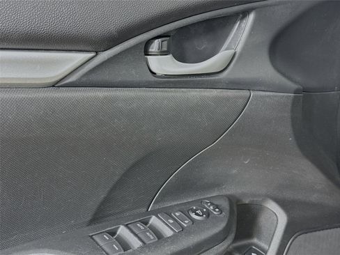 Used 2019 Honda Civic LX image 18