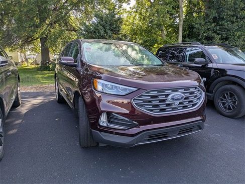 Certified 2024 Ford Edge Titanium w/ Equipment Group 301A image 2