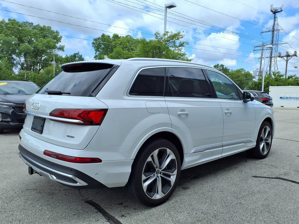Used 2023 Audi Q7 3.0T Premium Plus w/ Premium Plus Package AWD/4WD image 2