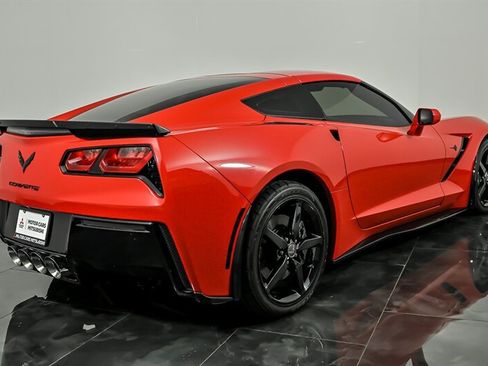 Used 2015 Chevrolet Corvette Stingray Coupe RWD image 9