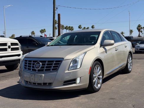Used 2014 Cadillac XTS Luxury image 2