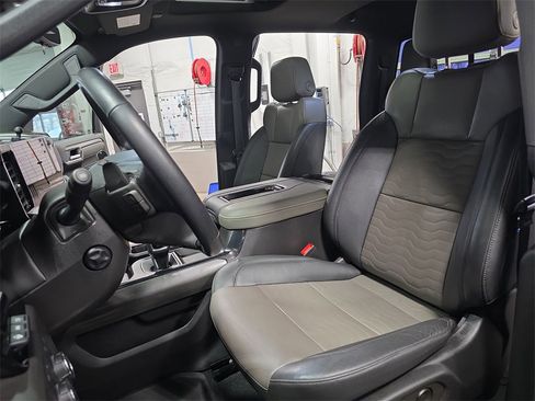 Certified 2022 Chevrolet Silverado 1500 ZR2 w/ Technology Package image 13