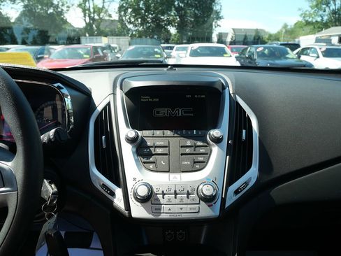 Used 2017 GMC Terrain SLE FWD image 14