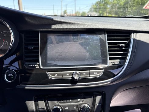 Used 2021 Buick Encore Preferred AWD/4WD image 26