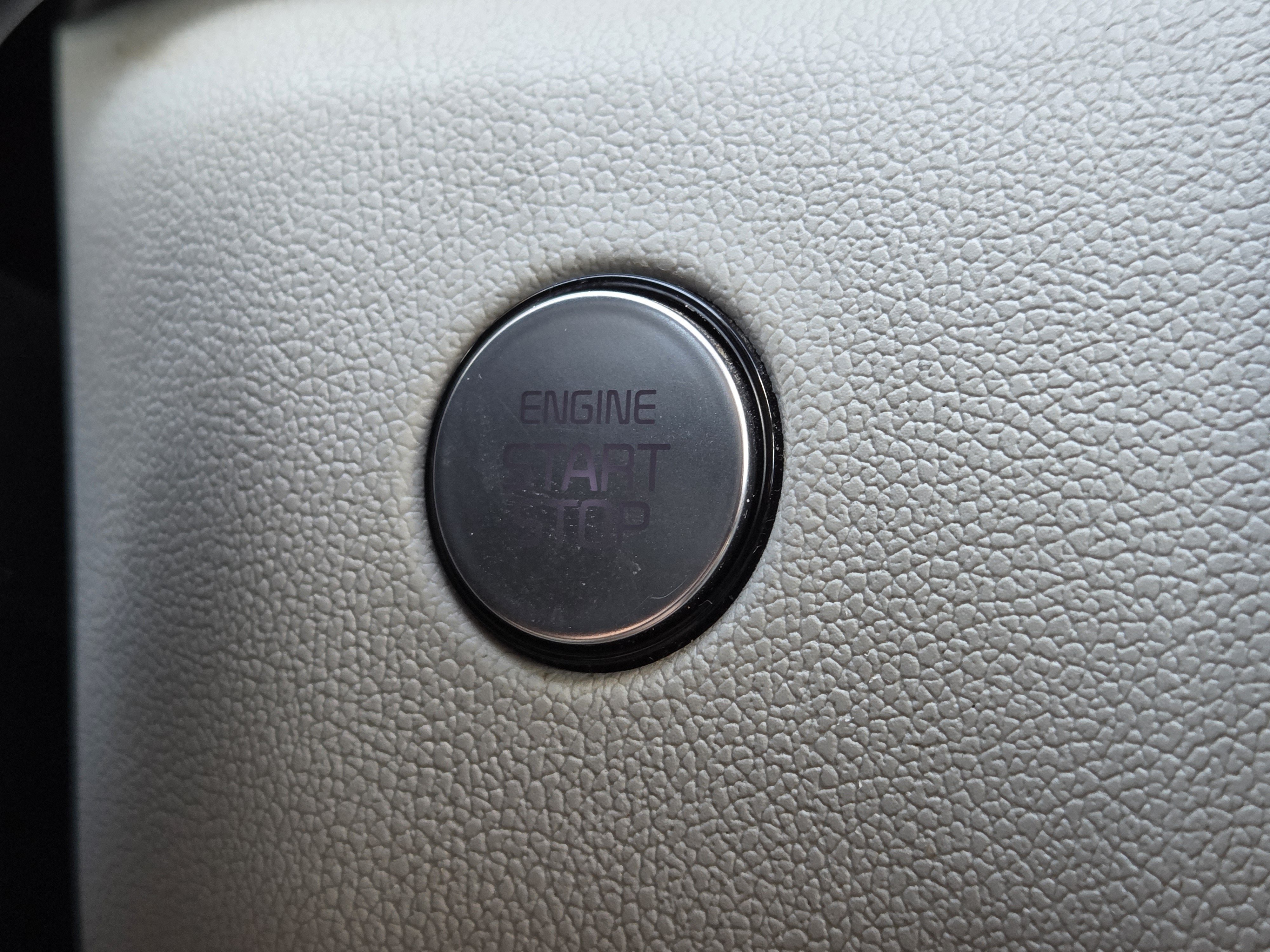 Used 2023 Kia Sorento S w/ Panoramic Sunroof Package FWD image 21