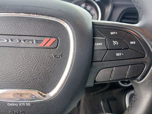 Used 2019 Dodge Challenger SXT RWD image 23
